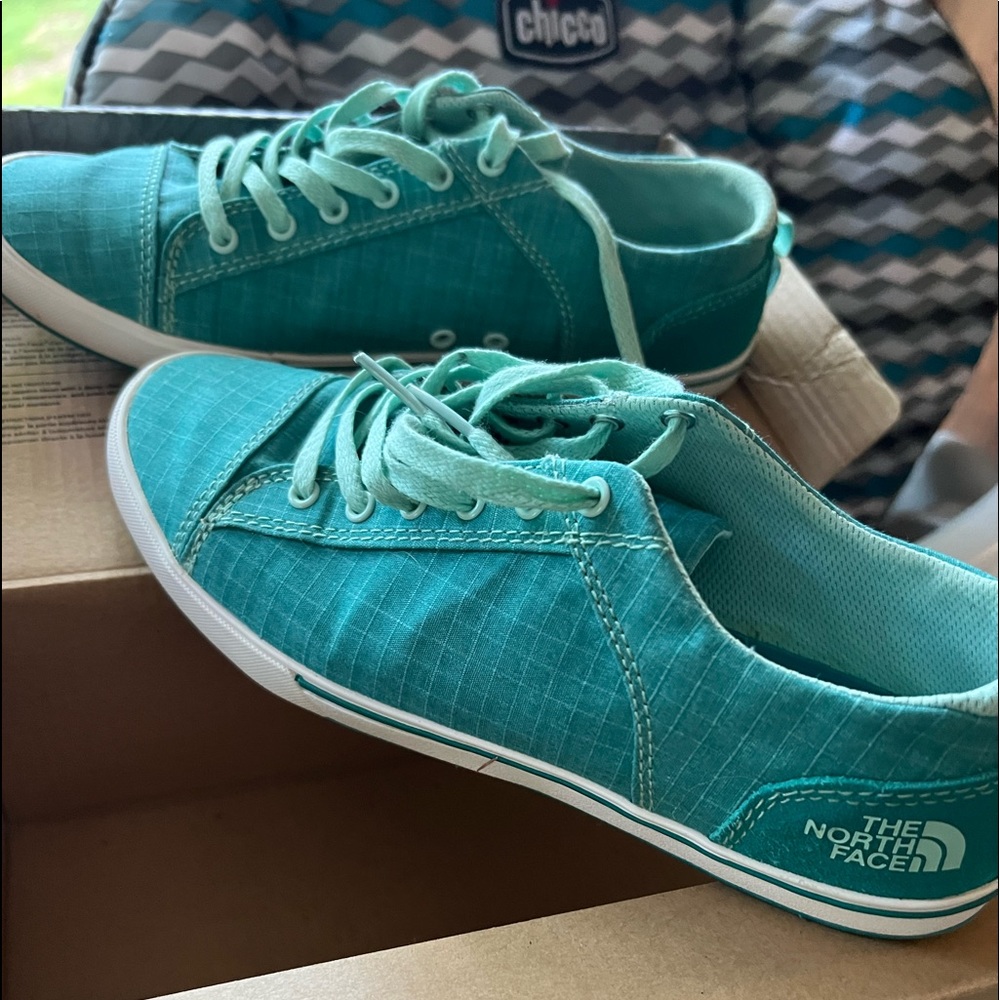 North Face Tennis Shoes